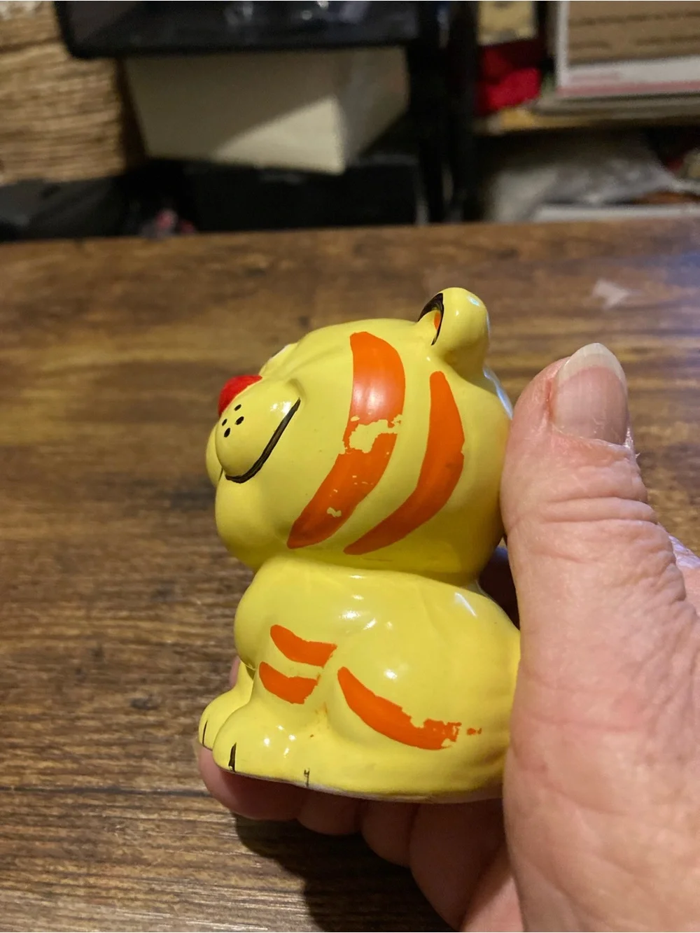 Whimsical yellow w/orange ceramic cat salt & pepper shakers